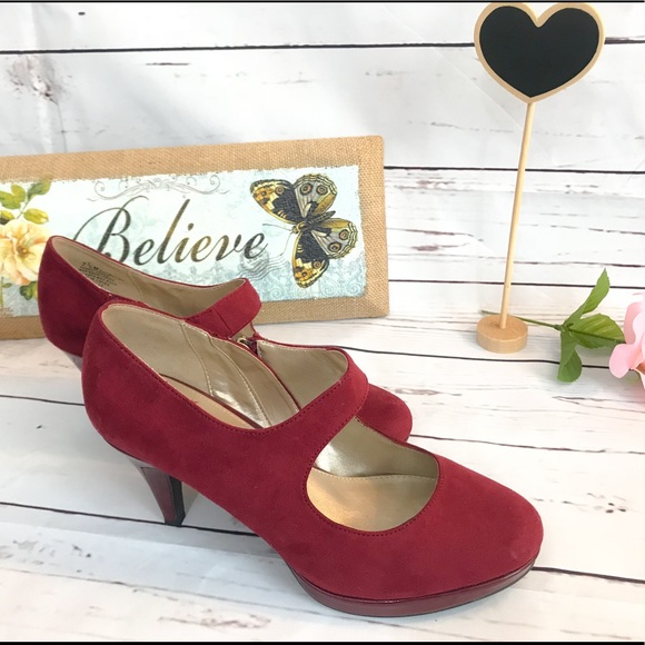 Bandolino Shoes - 💕Red high heels / pumps👠 💕 size 7.5